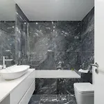 Luxury T2 With Ocean View 波尔蒂芒