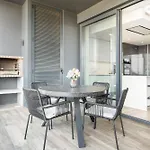 Luxury T2 With Ocean View