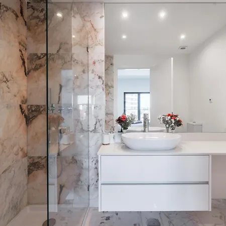 Luxury T2 With Ocean View *