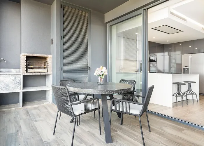 Luxury T2 With Ocean View