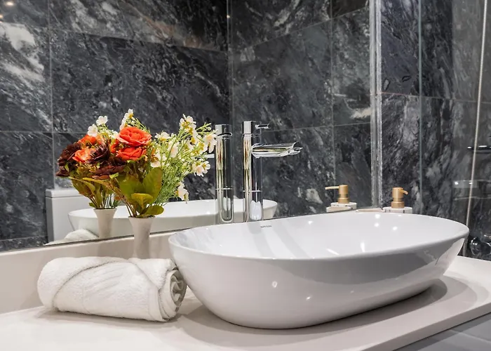 Luxury T2 With Ocean View